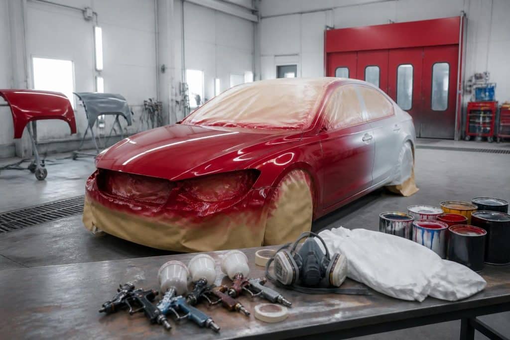 découvrez les tarifs pour repeindre une voiture et les facteurs qui influencent le prix. guide complet pour estimer le coût de la peinture automobile.