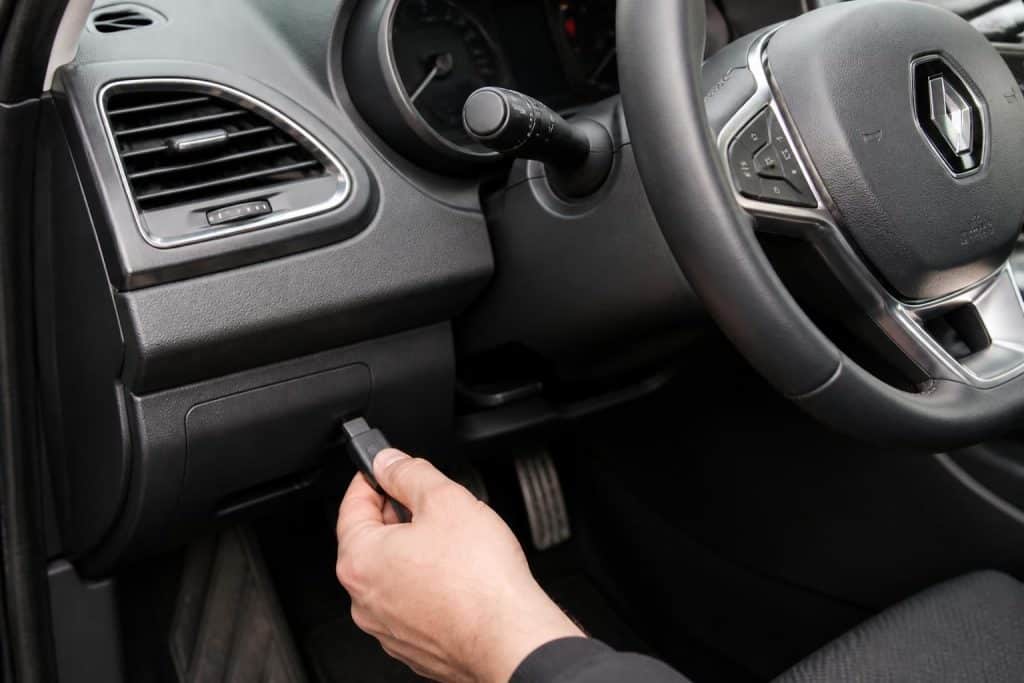 apprenez à réinitialiser facilement l'adblue de votre renault megane 4 rapidement et sans utiliser d'outil de diagnostic (valise). guide pratique étape par étape.